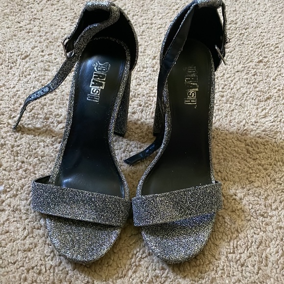 Glitter Heels - Picture 2 of 3